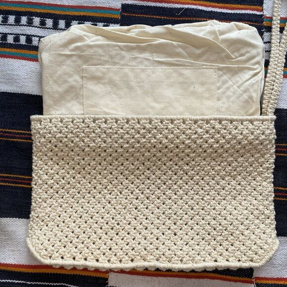 Vintage 1970’s Crochet Macrame Clutch Wristlet Handbag. Flex Frame. Never Used. - Picture 15 of 15
